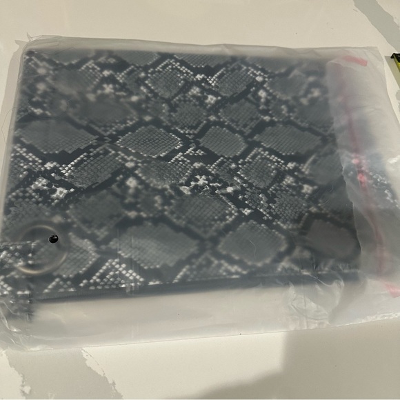 Snake Print Oversized Vegan Leather Wristlet Clutch Bag - Picture 8 of 8